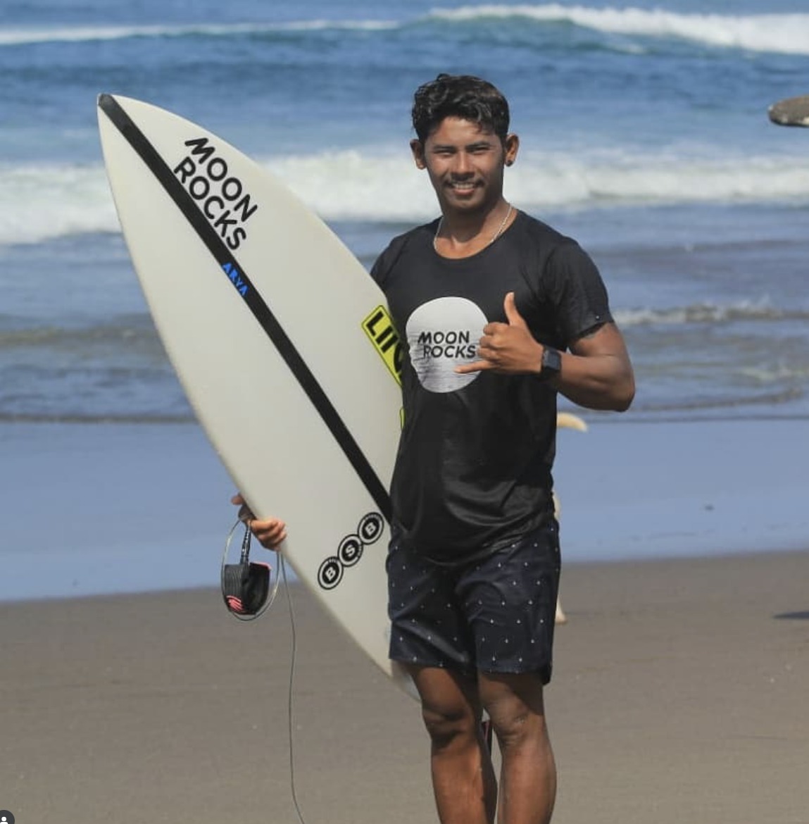 Arya - Professional Surf Coach